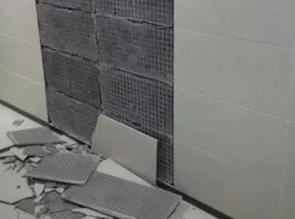 丽江市瓷砖空鼓维修公司分享下丽江市墙砖松动维修的知识